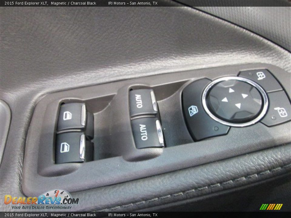 2015 Ford Explorer XLT Magnetic / Charcoal Black Photo #22