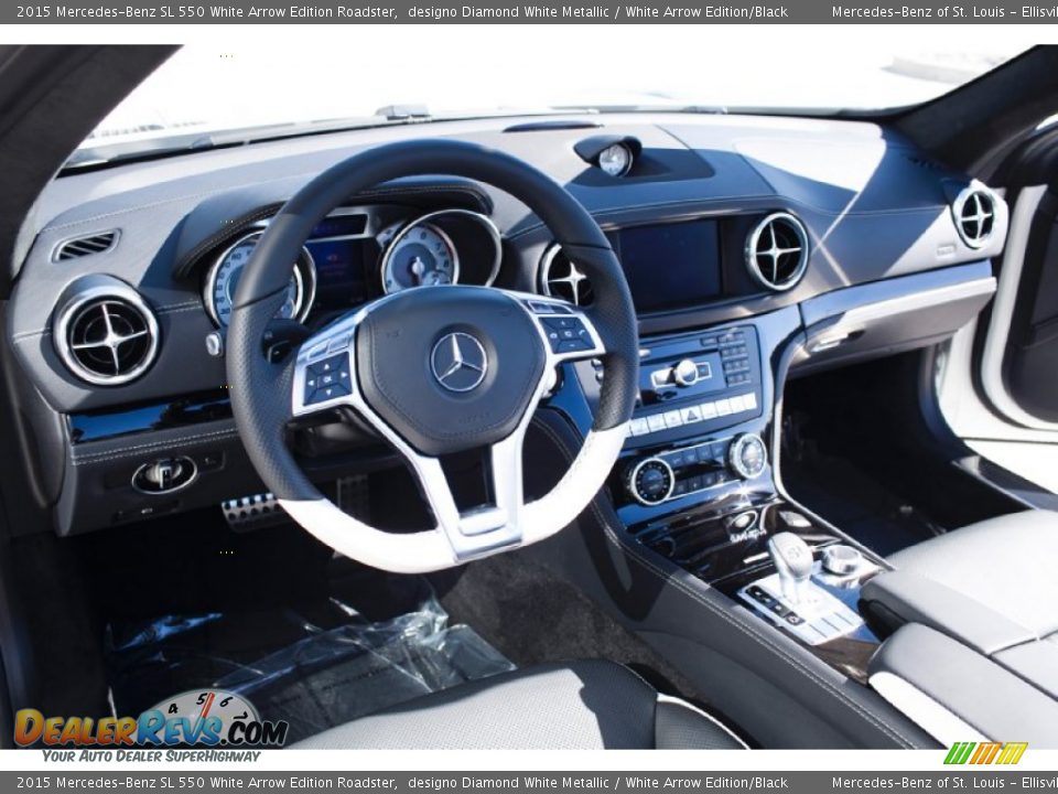 Dashboard of 2015 Mercedes-Benz SL 550 White Arrow Edition Roadster Photo #15