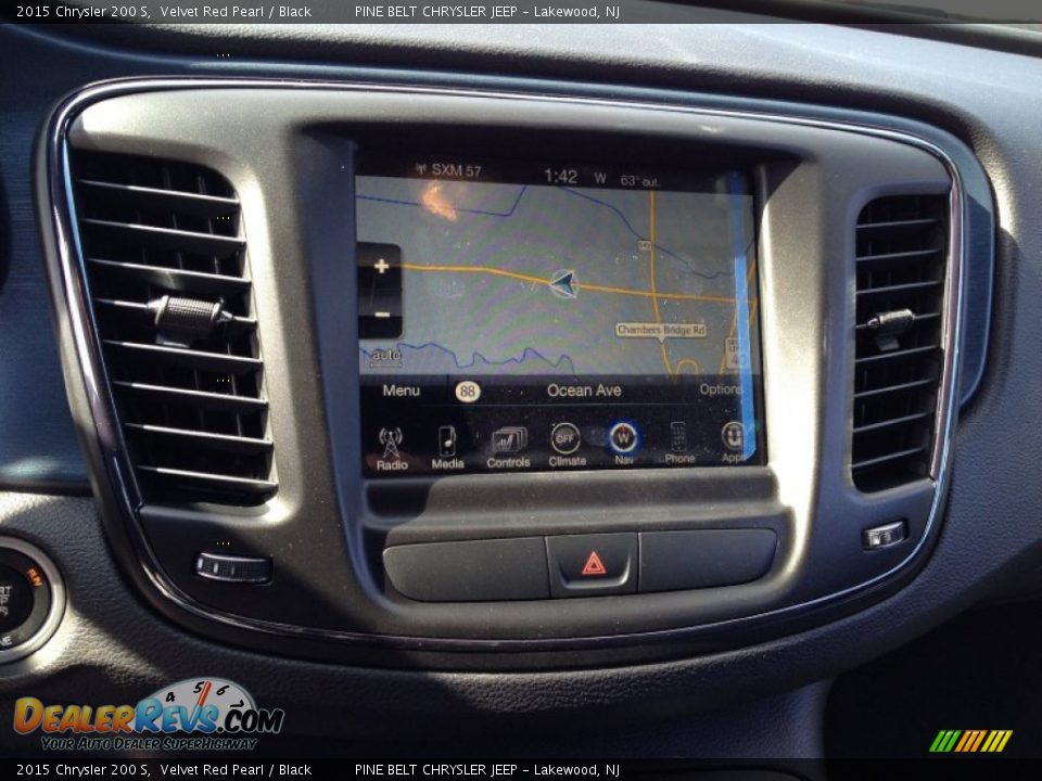 2015 Chrysler 200 S Velvet Red Pearl / Black Photo #10