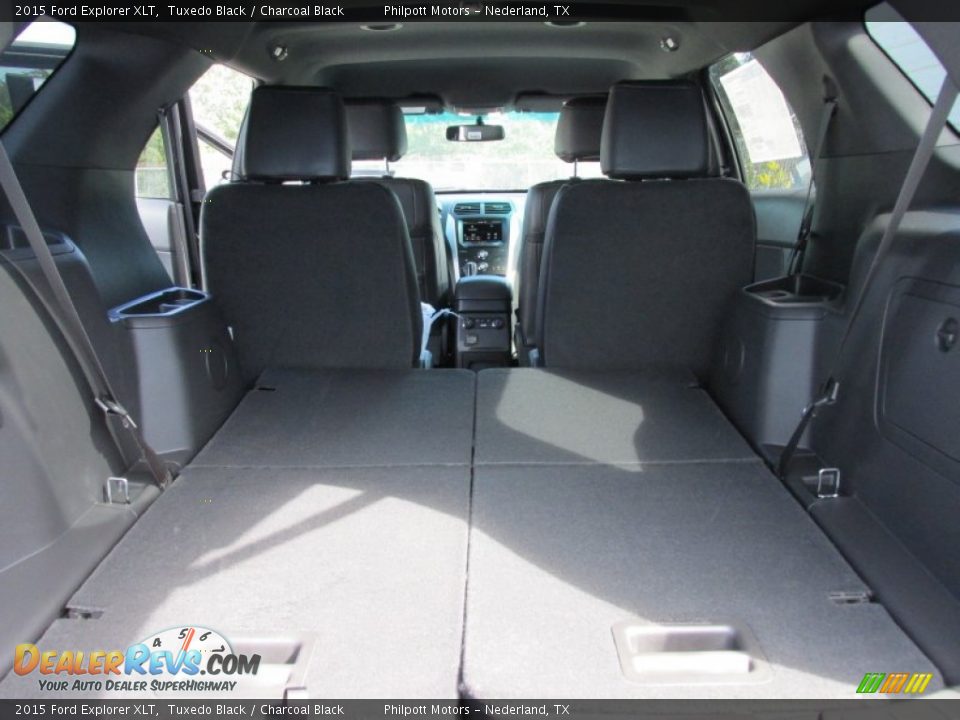 2015 Ford Explorer XLT Tuxedo Black / Charcoal Black Photo #18