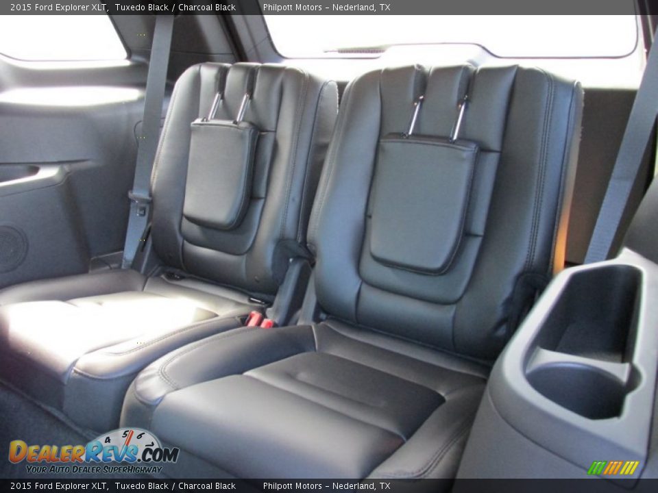 2015 Ford Explorer XLT Tuxedo Black / Charcoal Black Photo #23