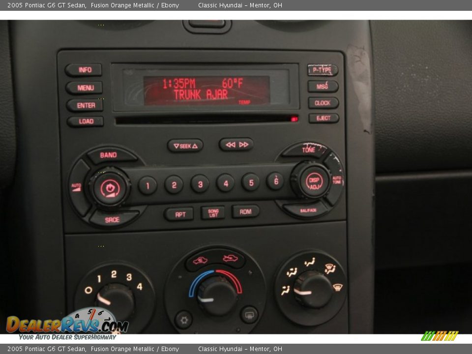 Controls of 2005 Pontiac G6 GT Sedan Photo #8