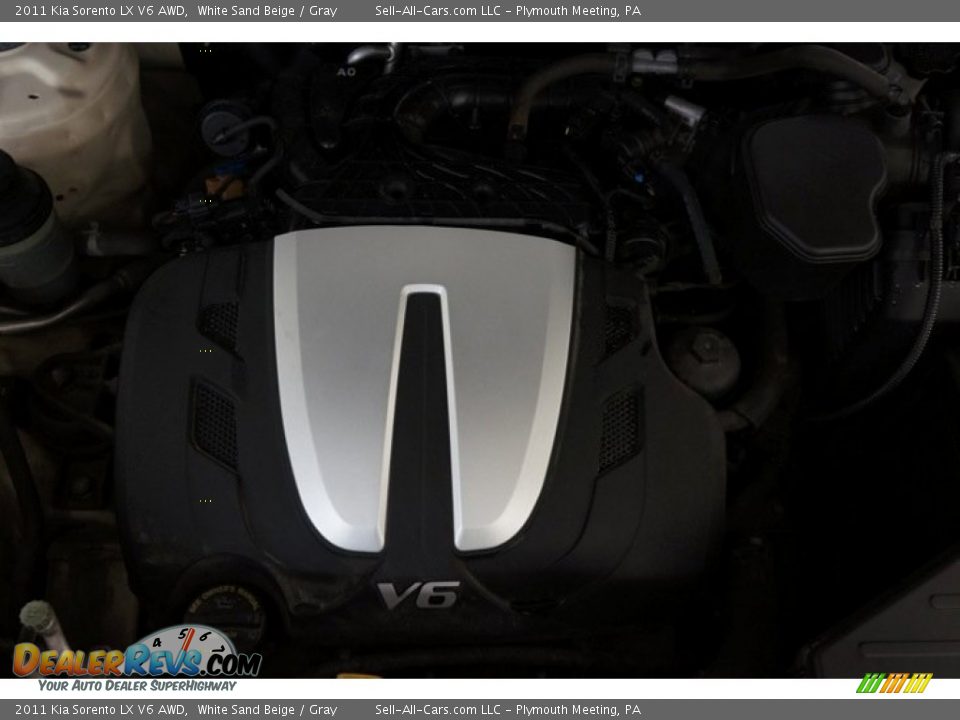 2011 Kia Sorento LX V6 AWD White Sand Beige / Gray Photo #32