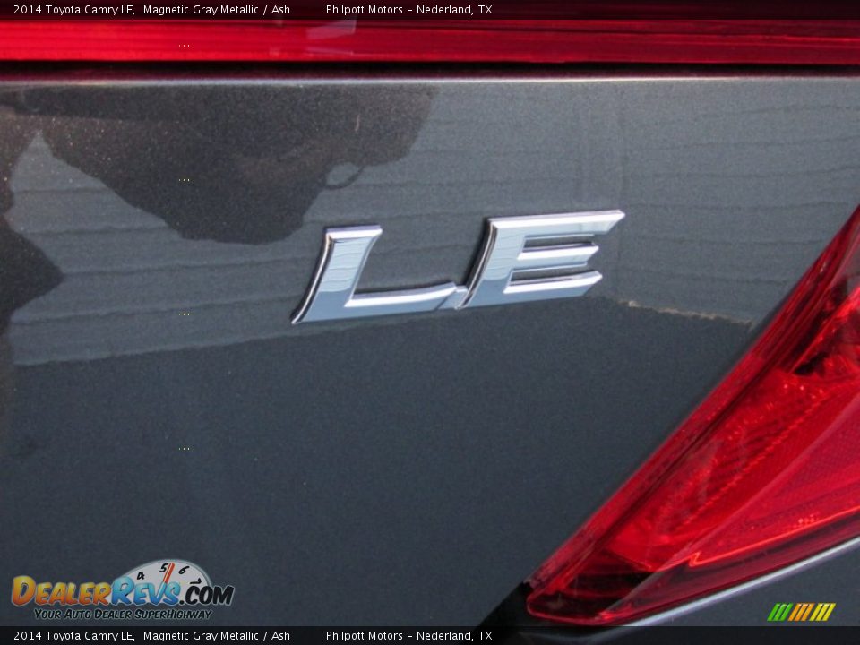 2014 Toyota Camry LE Magnetic Gray Metallic / Ash Photo #15
