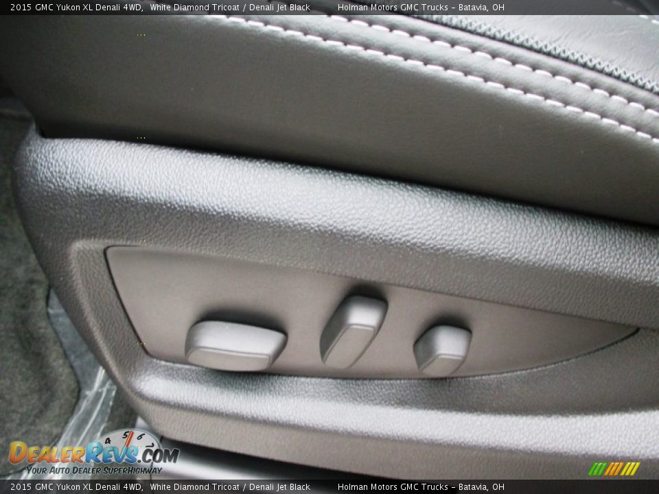2015 GMC Yukon XL Denali 4WD White Diamond Tricoat / Denali Jet Black Photo #7