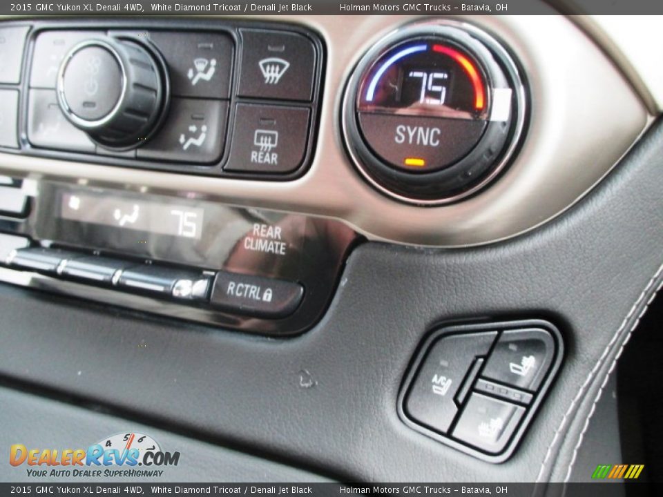 2015 GMC Yukon XL Denali 4WD White Diamond Tricoat / Denali Jet Black Photo #16