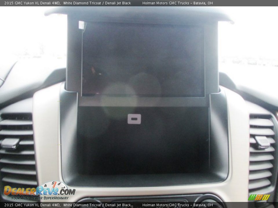 2015 GMC Yukon XL Denali 4WD White Diamond Tricoat / Denali Jet Black Photo #18