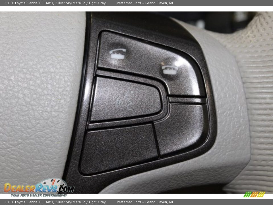 2011 Toyota Sienna XLE AWD Silver Sky Metallic / Light Gray Photo #35