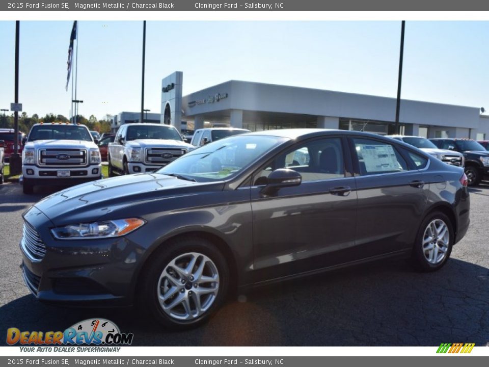 2015 Ford Fusion SE Magnetic Metallic / Charcoal Black Photo #3