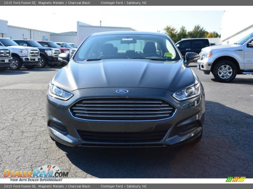 2015 Ford Fusion SE Magnetic Metallic / Charcoal Black Photo #4