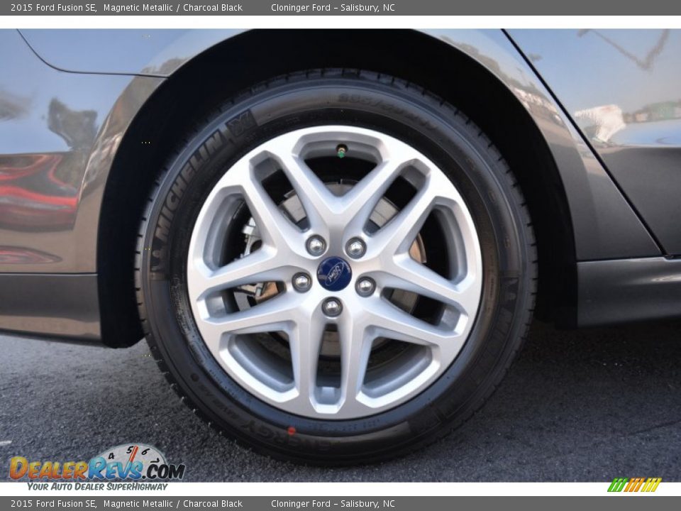 2015 Ford Fusion SE Magnetic Metallic / Charcoal Black Photo #10