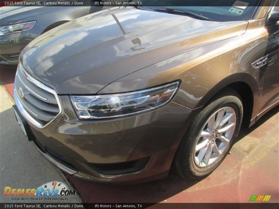 2015 Ford Taurus SE Caribou Metallic / Dune Photo #2