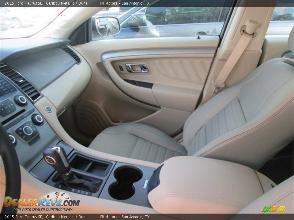 2015 Ford Taurus SE Caribou Metallic / Dune Photo #16