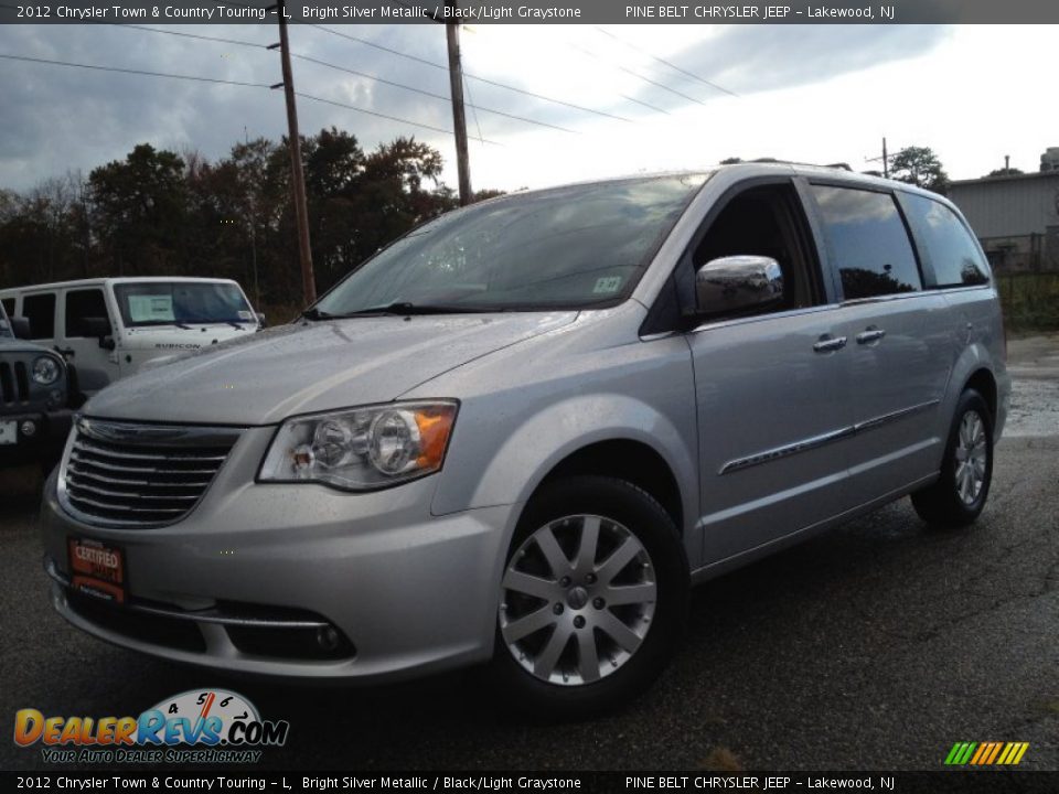 2012 Chrysler Town & Country Touring - L Bright Silver Metallic / Black/Light Graystone Photo #1