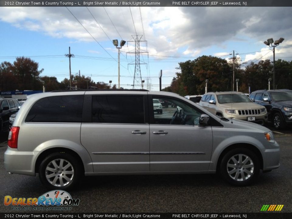 2012 Chrysler Town & Country Touring - L Bright Silver Metallic / Black/Light Graystone Photo #6
