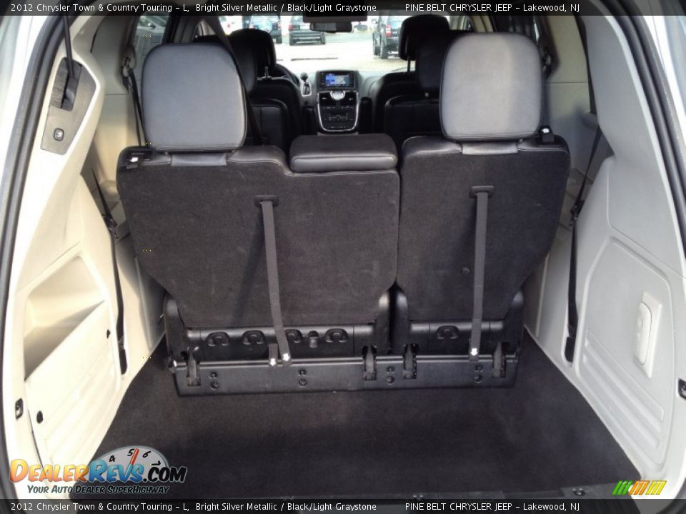 2012 Chrysler Town & Country Touring - L Bright Silver Metallic / Black/Light Graystone Photo #10