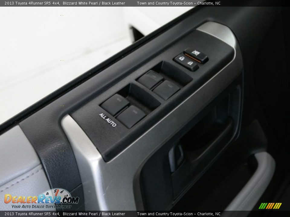 2013 Toyota 4Runner SR5 4x4 Blizzard White Pearl / Black Leather Photo #25