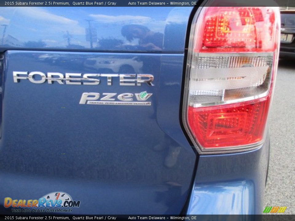 2015 Subaru Forester 2.5i Premium Quartz Blue Pearl / Gray Photo #29