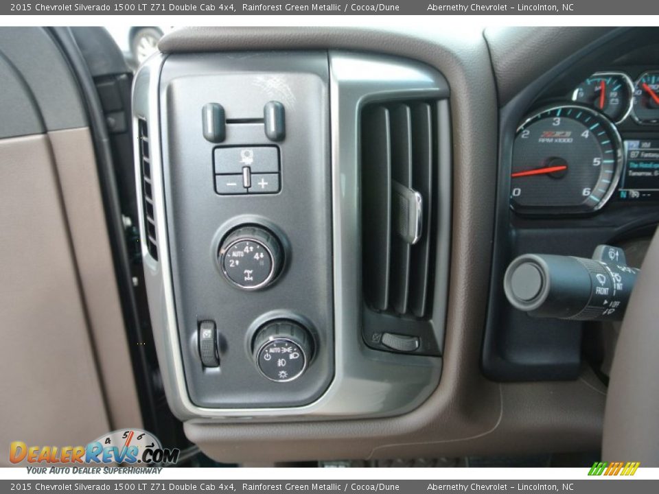 2015 Chevrolet Silverado 1500 LT Z71 Double Cab 4x4 Rainforest Green Metallic / Cocoa/Dune Photo #10