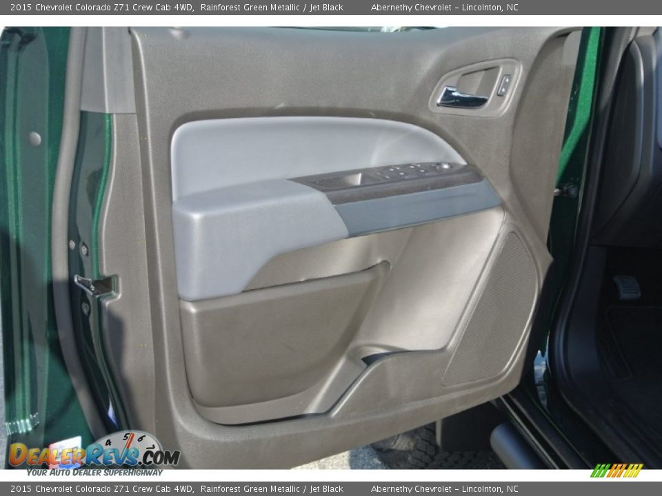 Door Panel of 2015 Chevrolet Colorado Z71 Crew Cab 4WD Photo #9