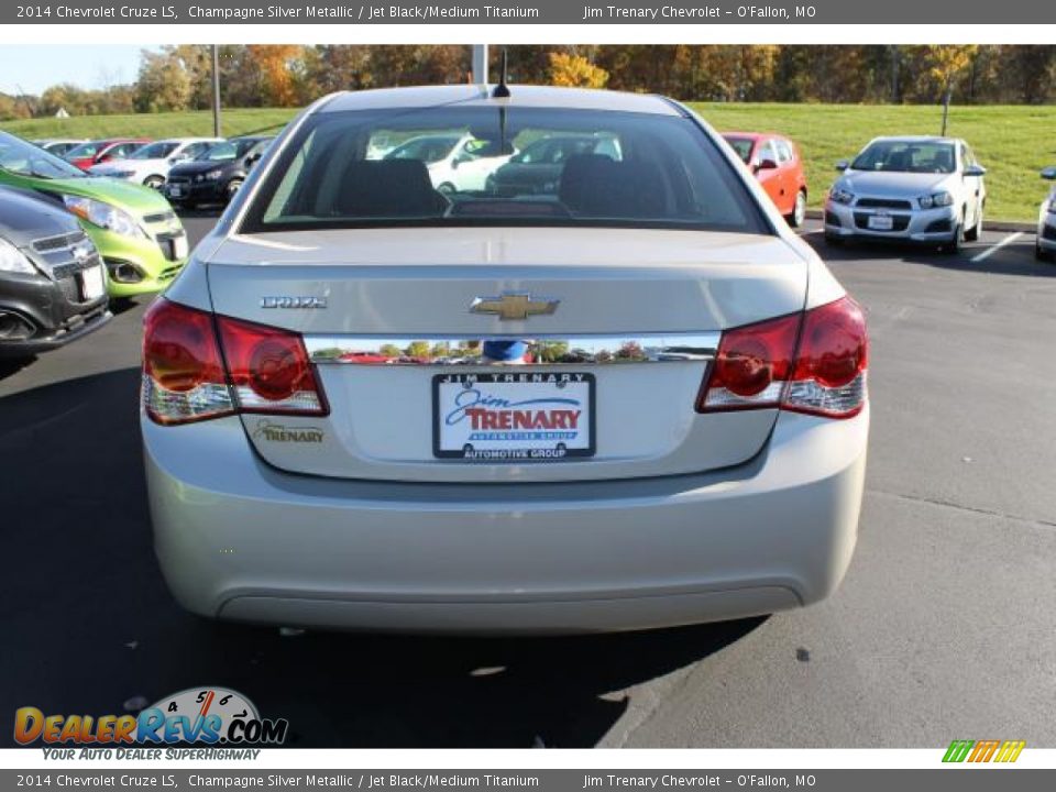 2014 Chevrolet Cruze LS Champagne Silver Metallic / Jet Black/Medium Titanium Photo #6