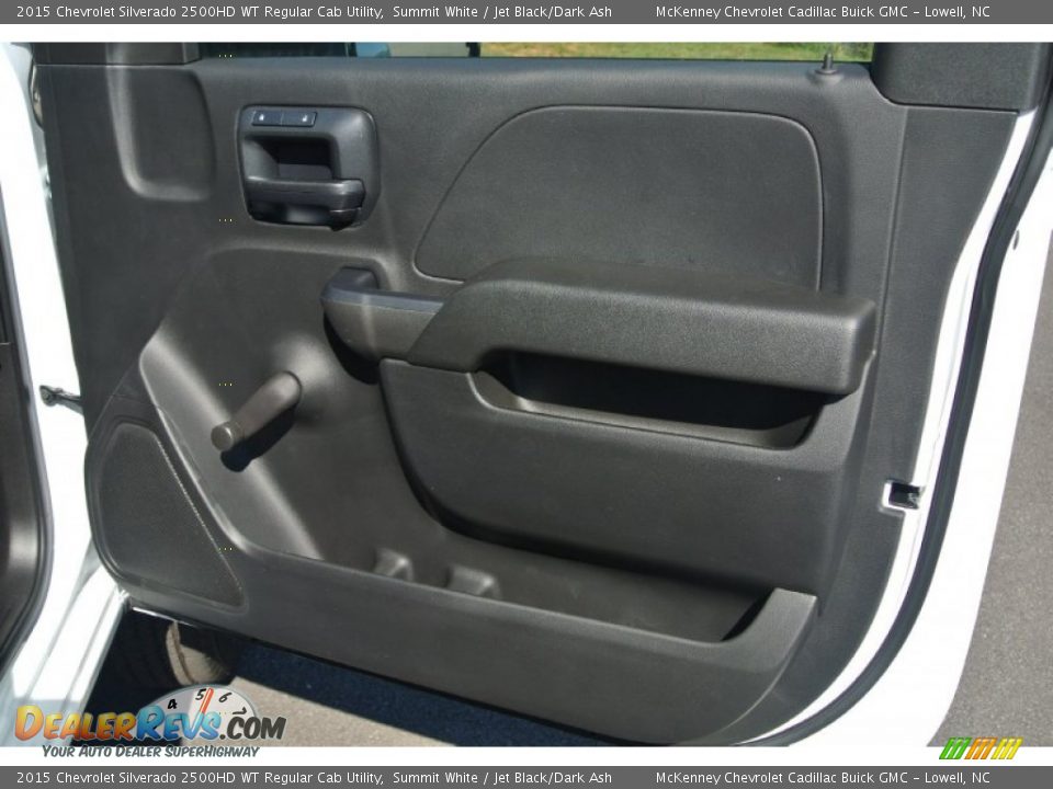 Door Panel of 2015 Chevrolet Silverado 2500HD WT Regular Cab Utility Photo #17