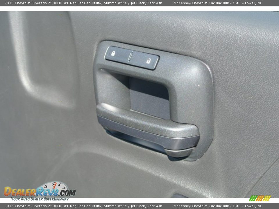 Controls of 2015 Chevrolet Silverado 2500HD WT Regular Cab Utility Photo #18