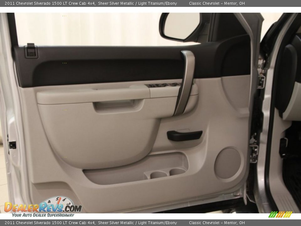 2011 Chevrolet Silverado 1500 LT Crew Cab 4x4 Sheer Silver Metallic / Light Titanium/Ebony Photo #4