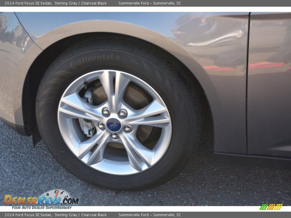 2014 Ford Focus SE Sedan Sterling Gray / Charcoal Black Photo #9
