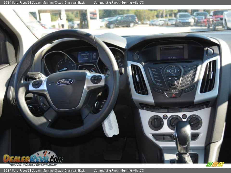 2014 Ford Focus SE Sedan Sterling Gray / Charcoal Black Photo #13