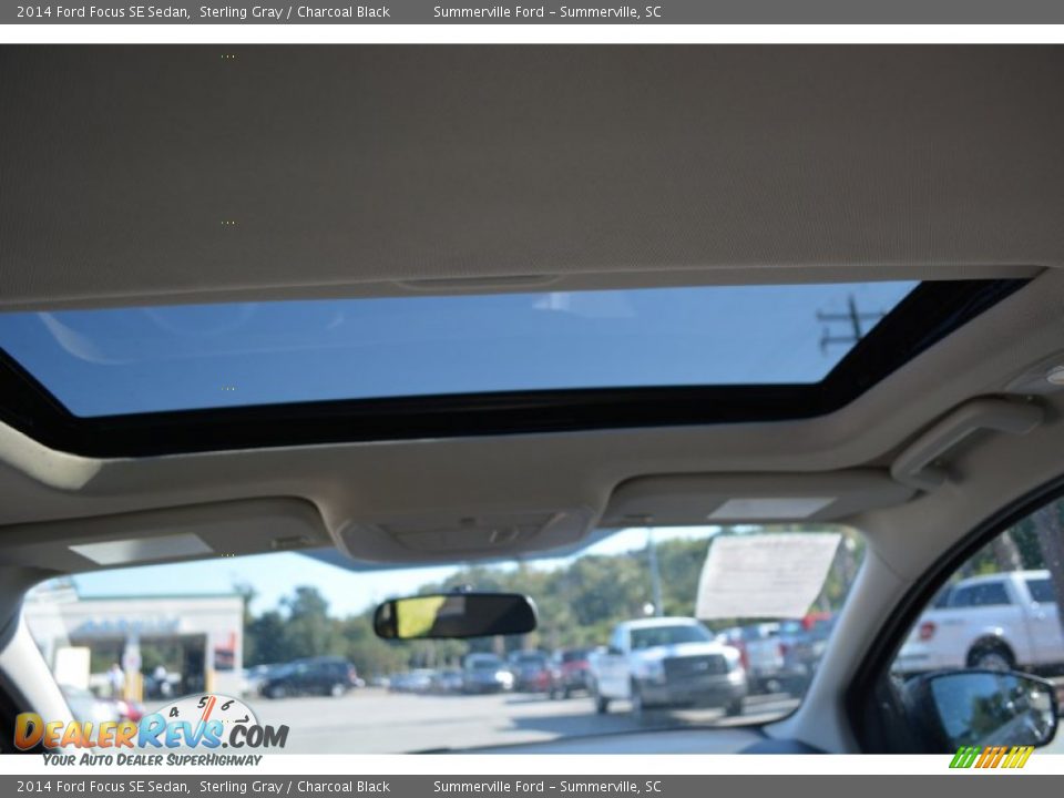 2014 Ford Focus SE Sedan Sterling Gray / Charcoal Black Photo #15
