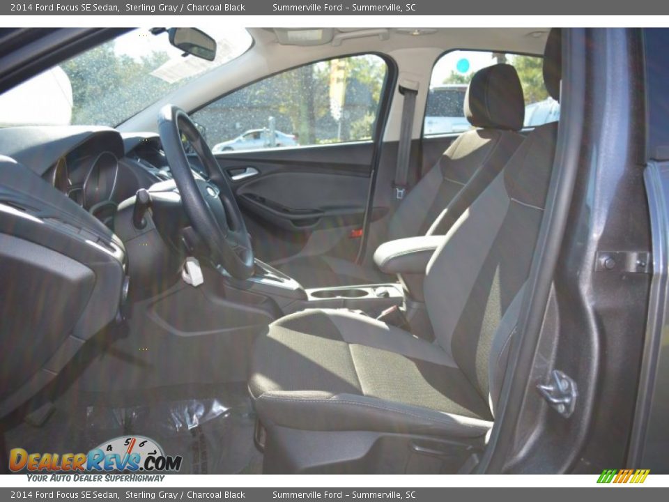 2014 Ford Focus SE Sedan Sterling Gray / Charcoal Black Photo #16