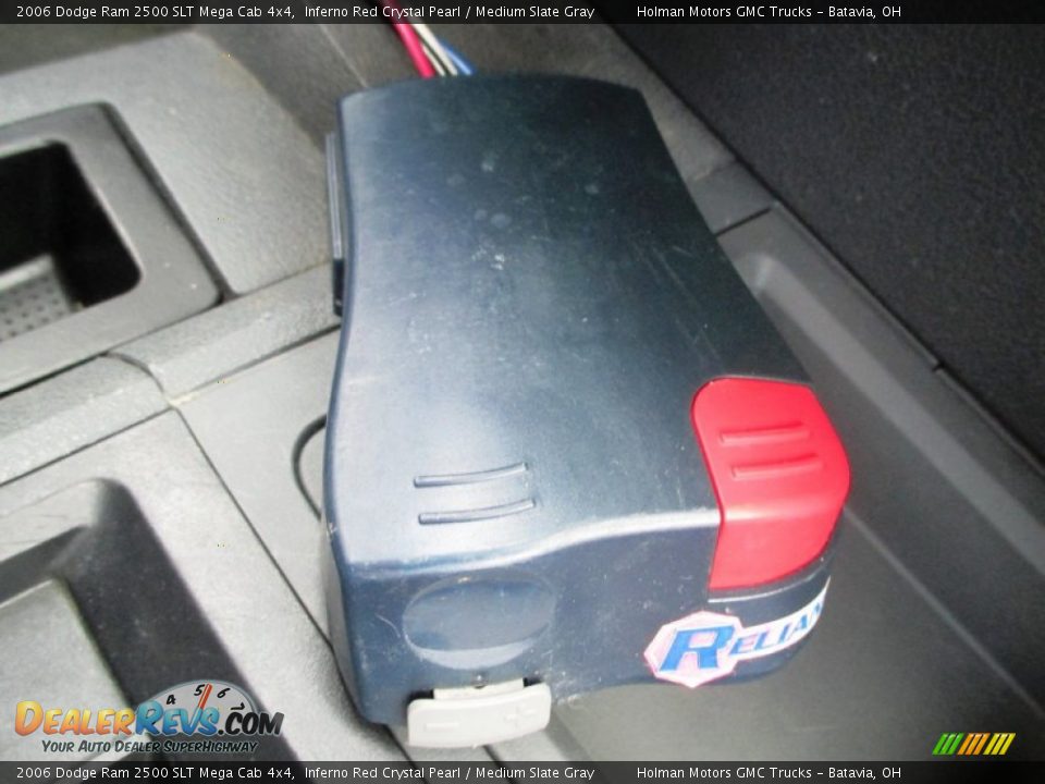 2006 Dodge Ram 2500 SLT Mega Cab 4x4 Inferno Red Crystal Pearl / Medium Slate Gray Photo #12