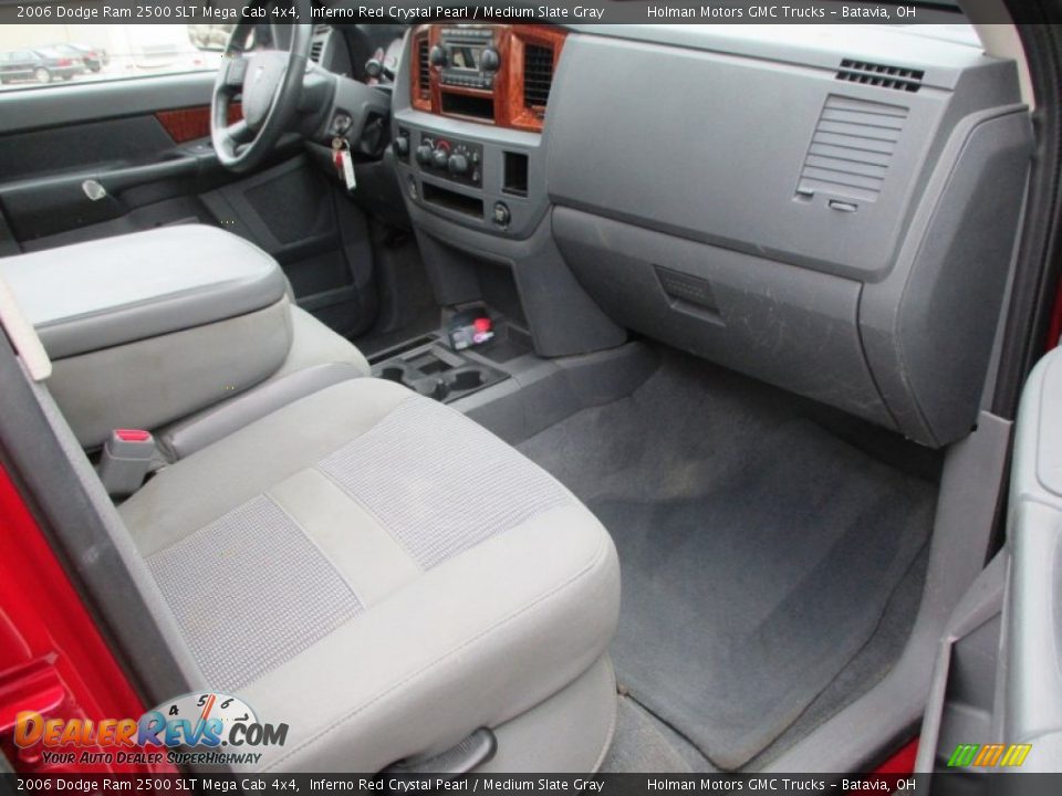 2006 Dodge Ram 2500 SLT Mega Cab 4x4 Inferno Red Crystal Pearl / Medium Slate Gray Photo #26
