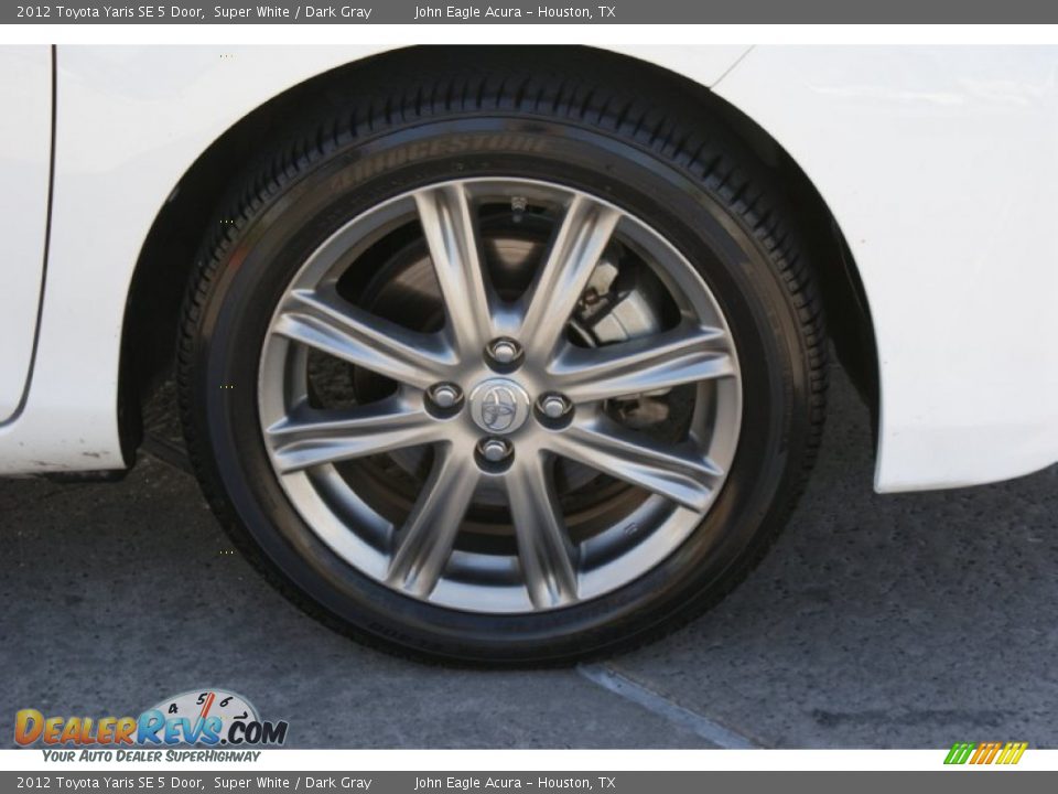2012 Toyota Yaris SE 5 Door Super White / Dark Gray Photo #9