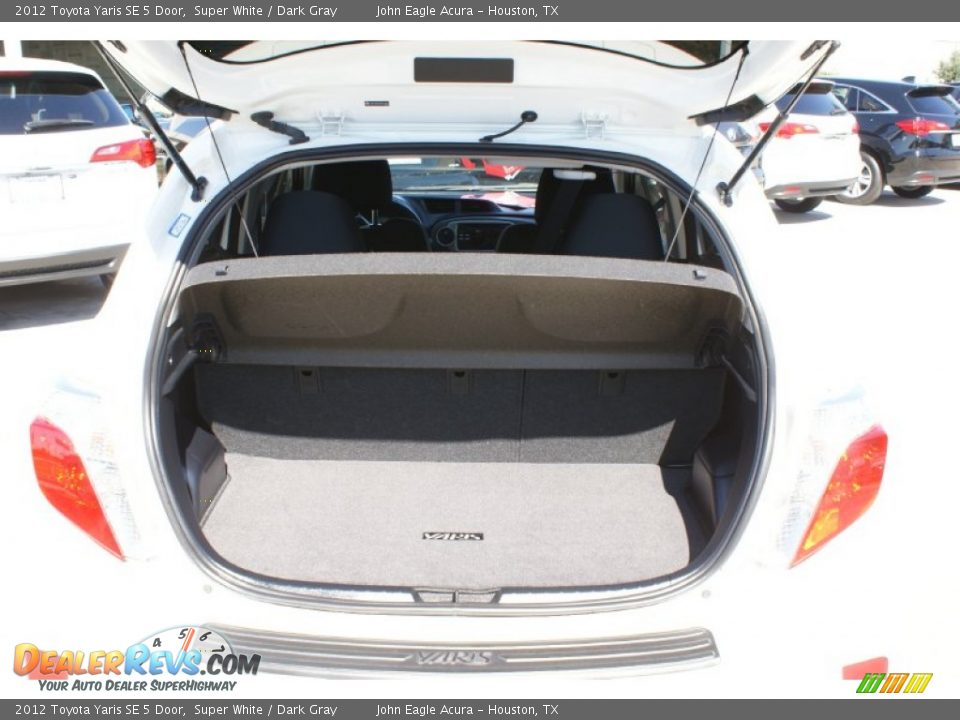 2012 Toyota Yaris SE 5 Door Super White / Dark Gray Photo #17