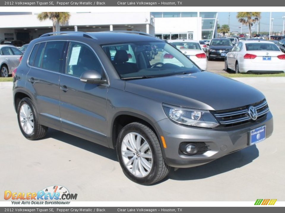 2012 Volkswagen Tiguan SE Pepper Gray Metallic / Black Photo #2