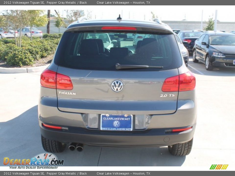 2012 Volkswagen Tiguan SE Pepper Gray Metallic / Black Photo #7