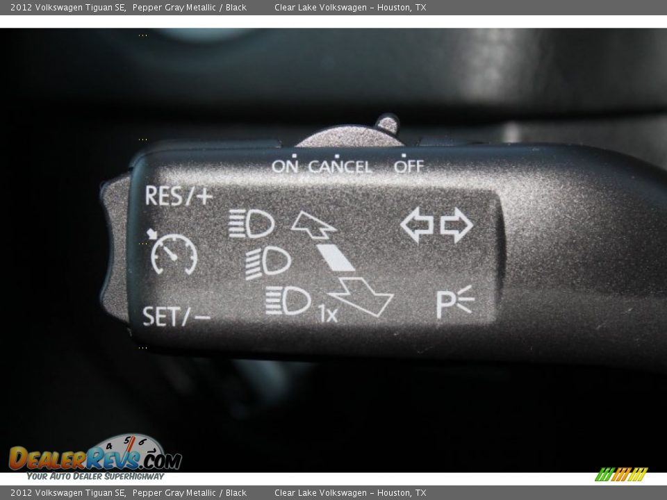 2012 Volkswagen Tiguan SE Pepper Gray Metallic / Black Photo #27