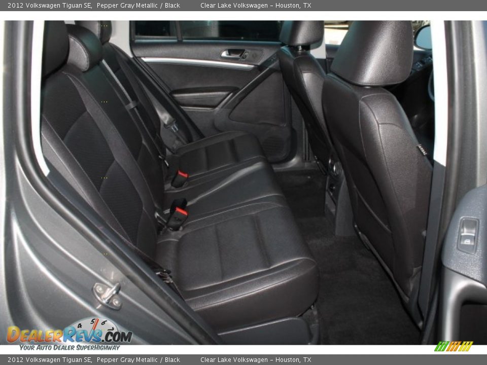 2012 Volkswagen Tiguan SE Pepper Gray Metallic / Black Photo #36