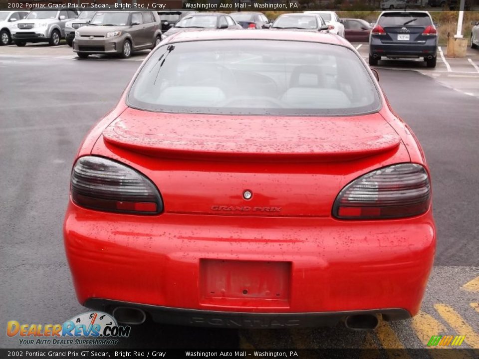 2002 Pontiac Grand Prix GT Sedan Bright Red / Gray Photo #9