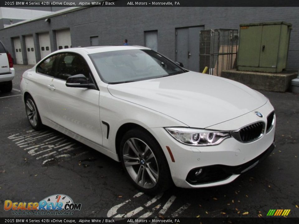 Front 3/4 View of 2015 BMW 4 Series 428i xDrive Coupe Photo #7