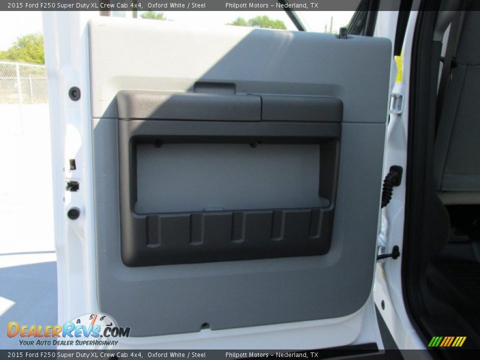 2015 Ford F250 Super Duty XL Crew Cab 4x4 Oxford White / Steel Photo #19