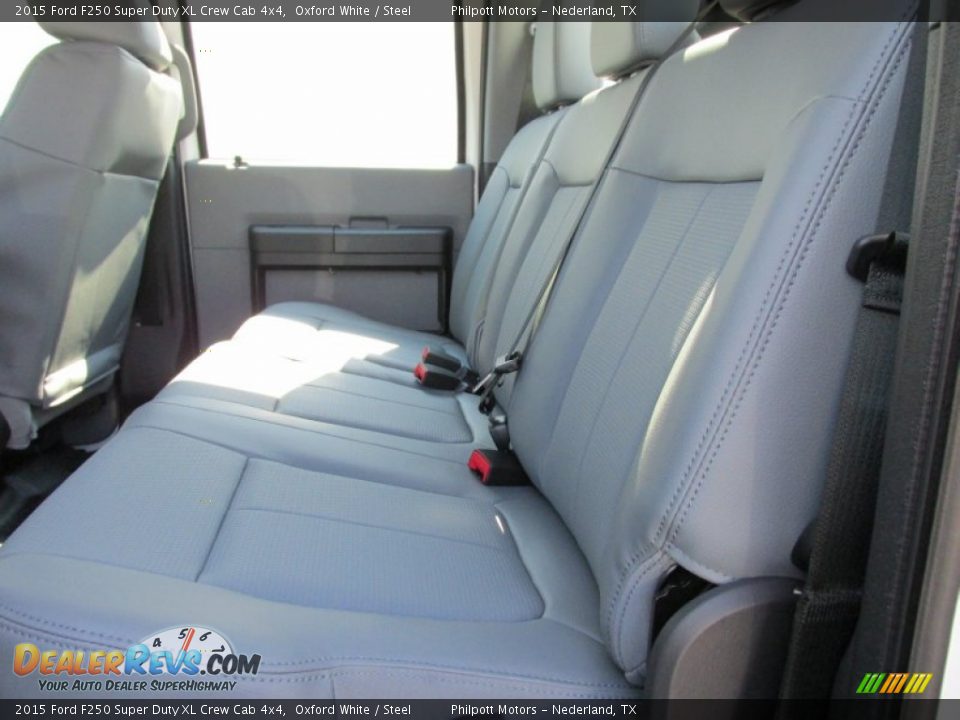 2015 Ford F250 Super Duty XL Crew Cab 4x4 Oxford White / Steel Photo #20