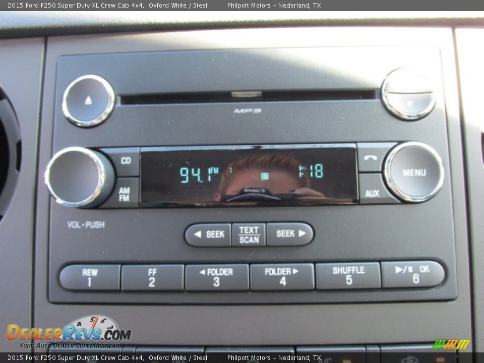 2015 Ford F250 Super Duty XL Crew Cab 4x4 Oxford White / Steel Photo #27