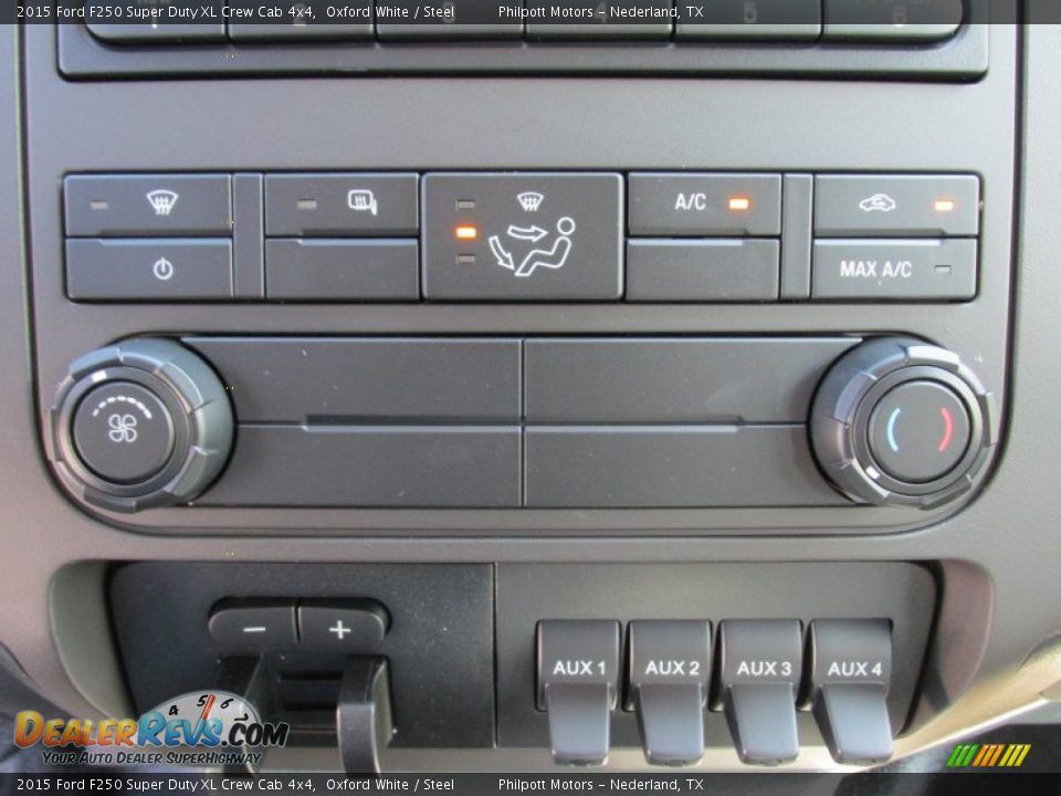2015 Ford F250 Super Duty XL Crew Cab 4x4 Oxford White / Steel Photo #28