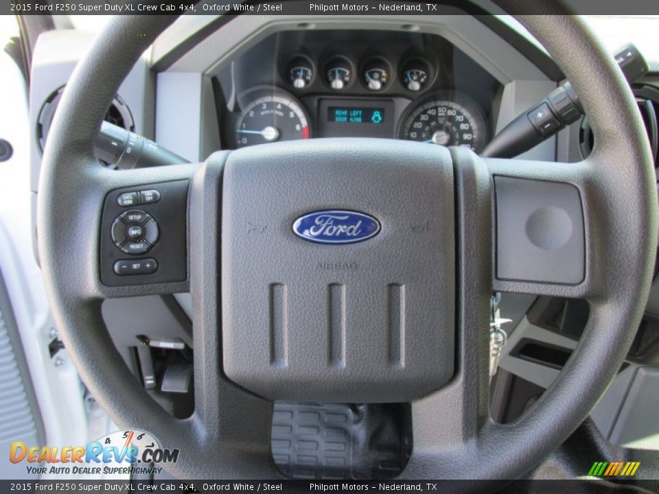 2015 Ford F250 Super Duty XL Crew Cab 4x4 Oxford White / Steel Photo #32