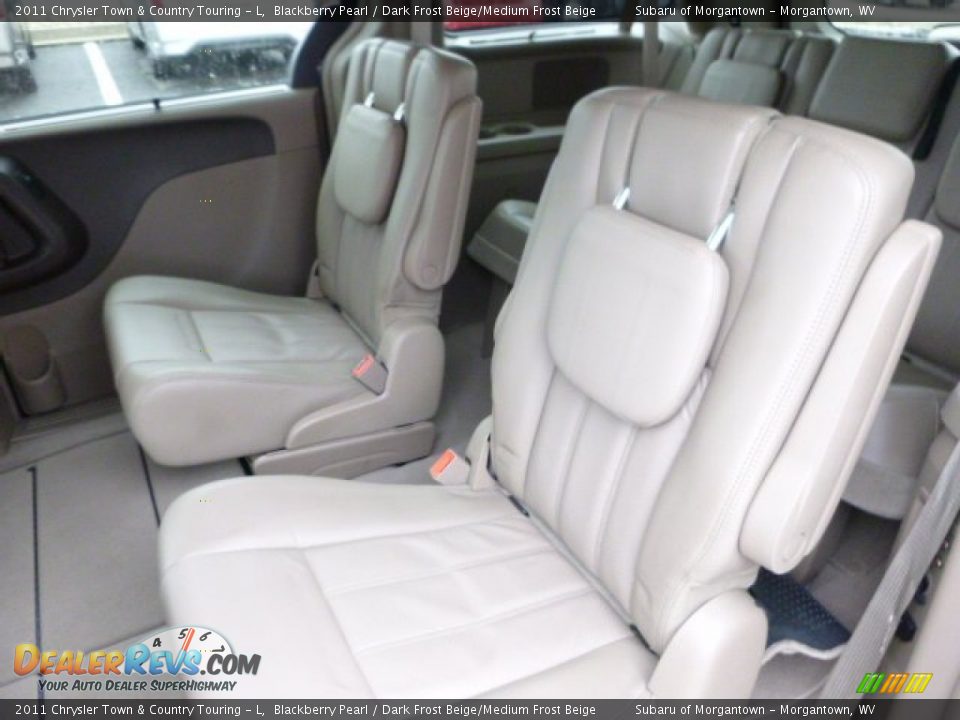 2011 Chrysler Town & Country Touring - L Blackberry Pearl / Dark Frost Beige/Medium Frost Beige Photo #16