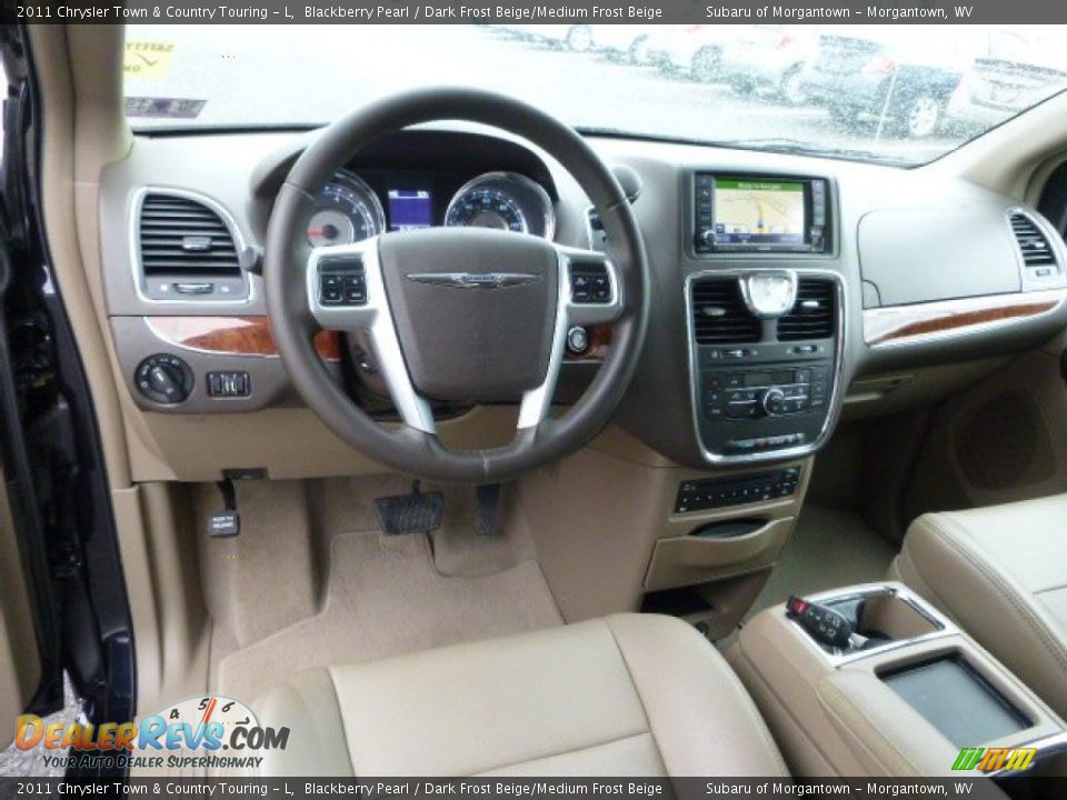 2011 Chrysler Town & Country Touring - L Blackberry Pearl / Dark Frost Beige/Medium Frost Beige Photo #18