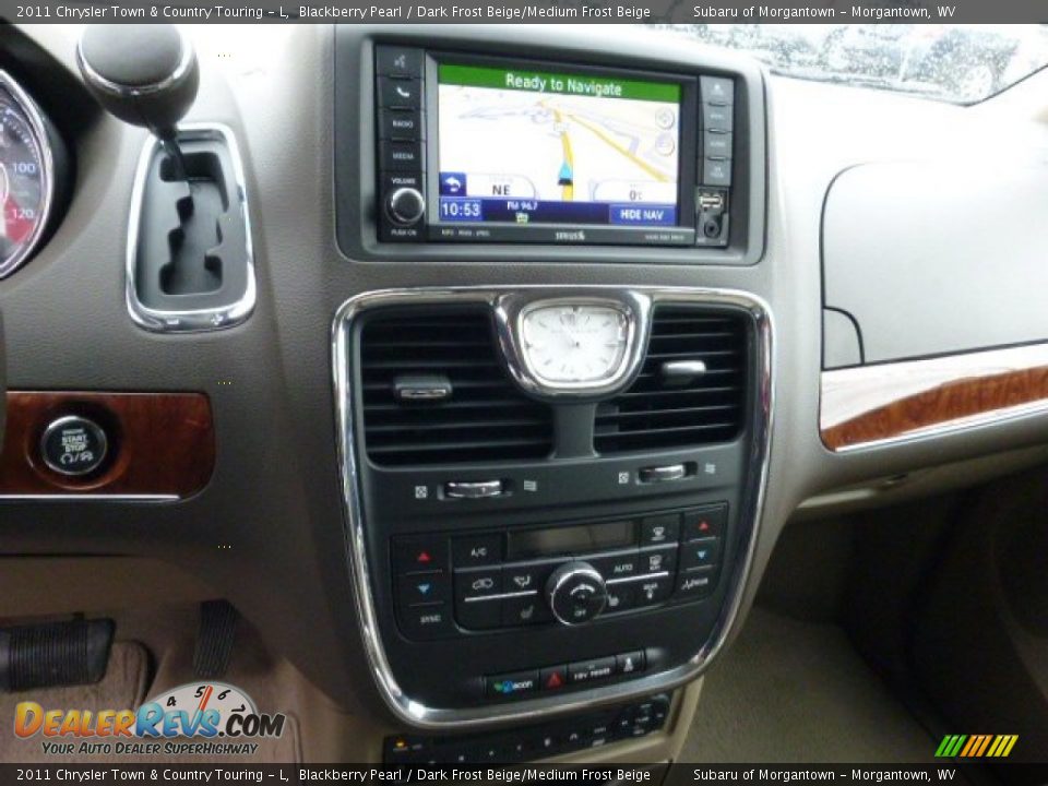 2011 Chrysler Town & Country Touring - L Blackberry Pearl / Dark Frost Beige/Medium Frost Beige Photo #21